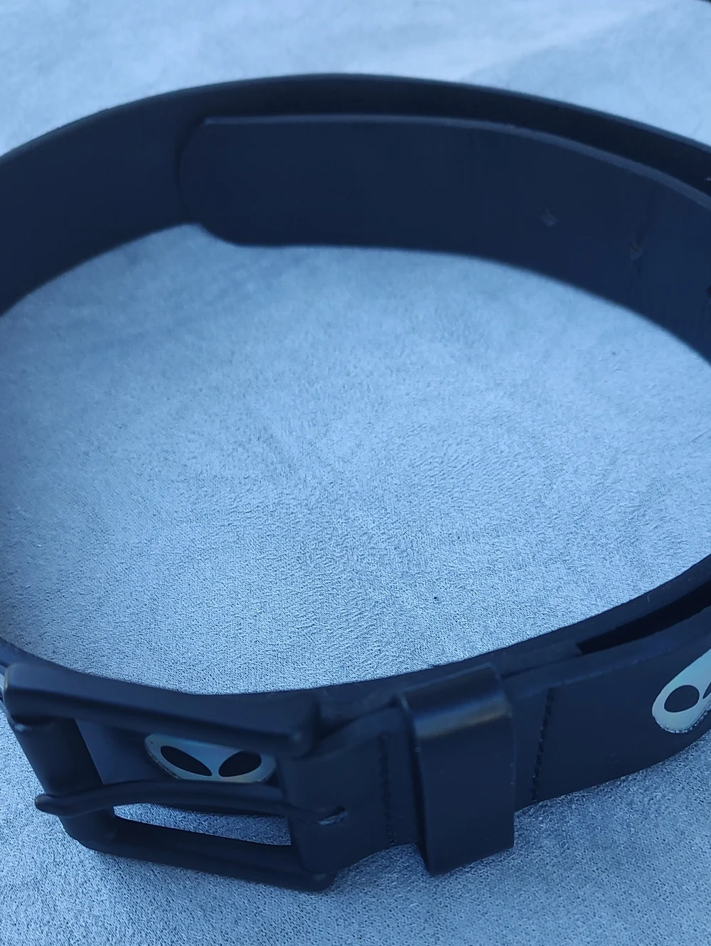 Hot Topic Iridescent Alien Head Faux Leather Belt Size Medium